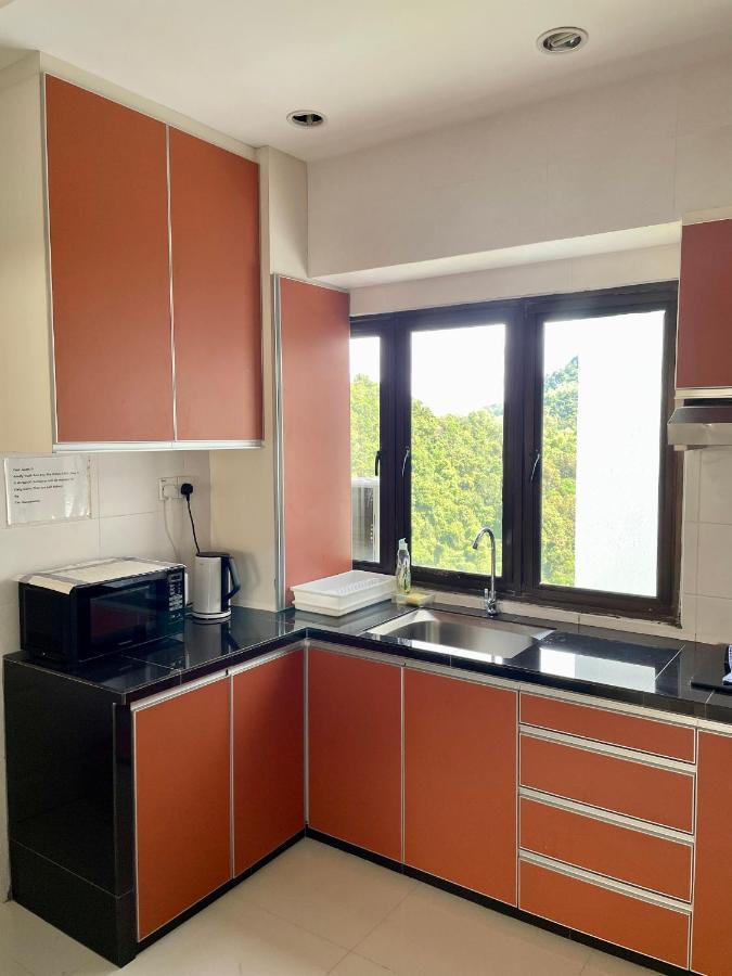 Ferienwohnung The Ferringhi Sea View At Sri Sayang Batu Feringgi Exterior foto