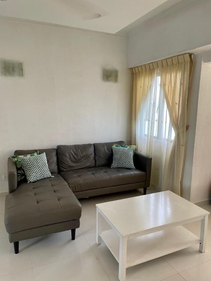 Ferienwohnung The Ferringhi Sea View At Sri Sayang Batu Feringgi Exterior foto